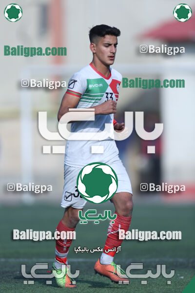 ۲ - ۳ استقلال
