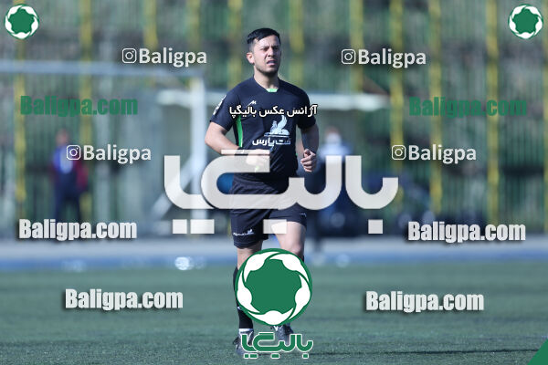 پیکان 1–1 شاهین