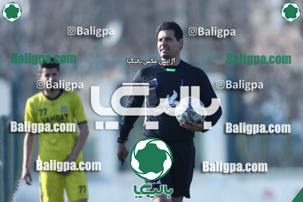 ۲ - ۰ نیروی زمینی