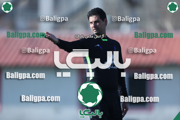 ۲ - ۰ نیروی زمینی