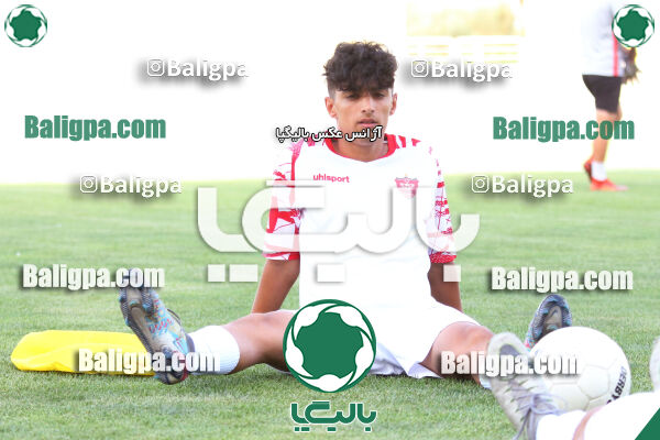 ۳ - ۱ پرسپولیس