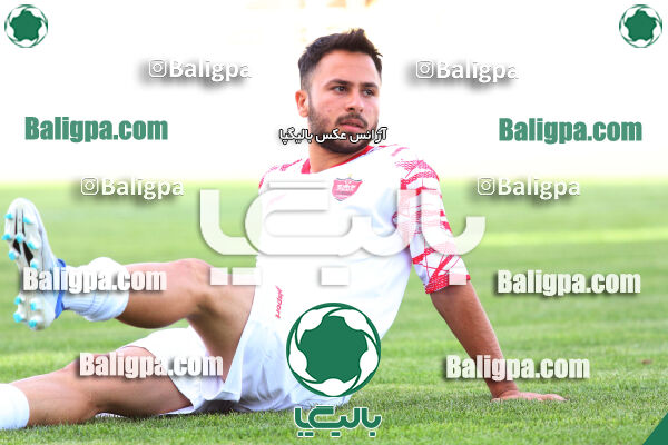 ۳ - ۱ پرسپولیس