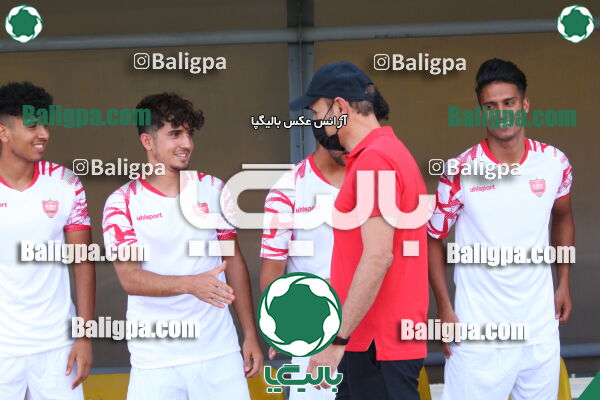 ۳ - ۱ پرسپولیس