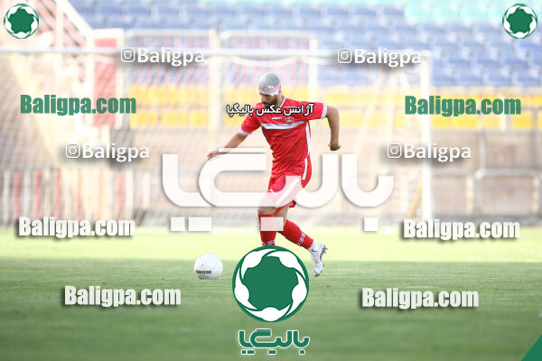 ۳ - ۱ پرسپولیس