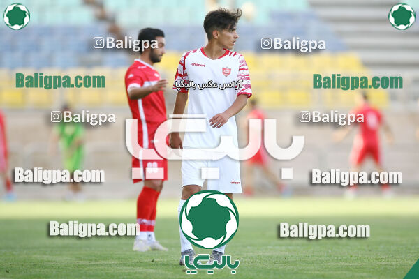 ۳ - ۱ پرسپولیس
