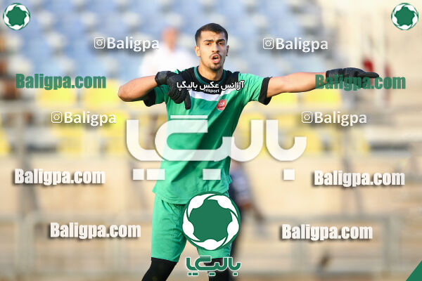 ۳ - ۱ پرسپولیس