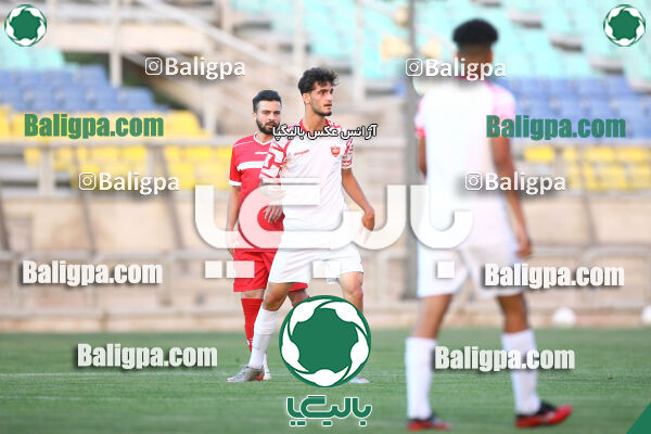۳ - ۱ پرسپولیس