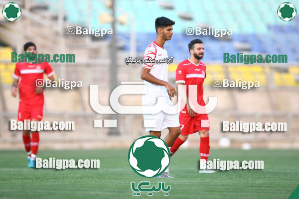 ۳ - ۱ پرسپولیس