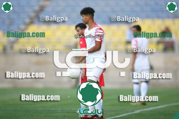 ۳ - ۱ پرسپولیس