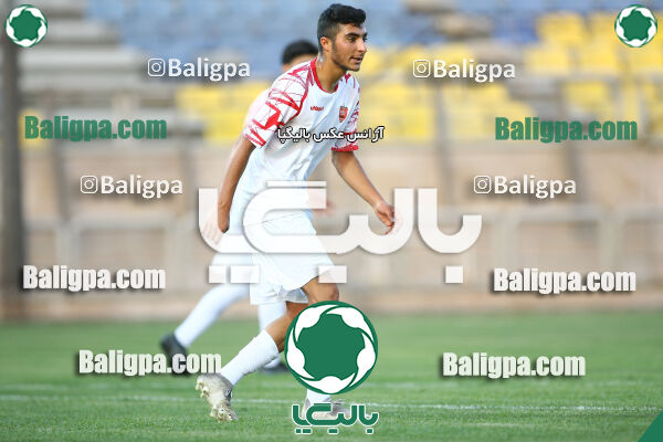 ۳ - ۱ پرسپولیس