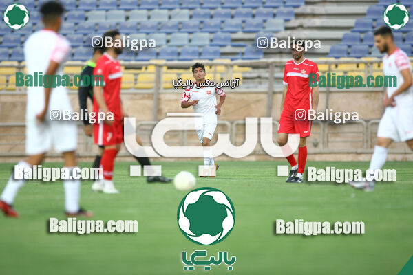 ۳ - ۱ پرسپولیس
