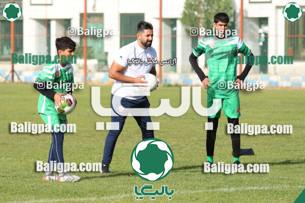 ۳ - ۲ پرسپولیس