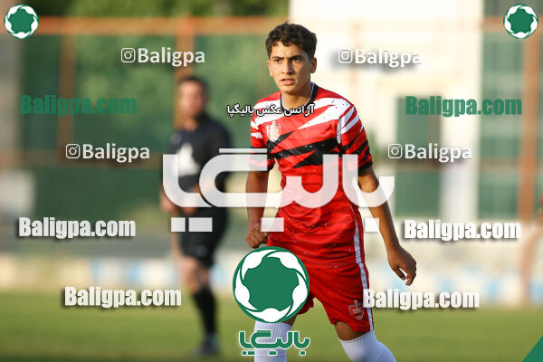 ۳ - ۲ پرسپولیس
