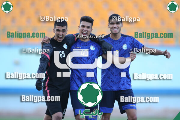استقلال 4–0 نیروی زمینی