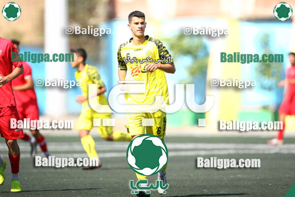 مقاومت 2–4 پرسپولیس