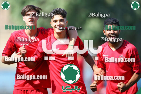 مقاومت 2–4 پرسپولیس