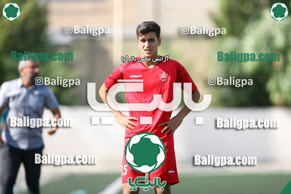 مقاومت 2–4 پرسپولیس