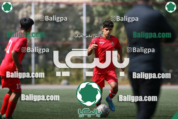 ۱ - ۰ پیام