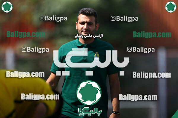 ۱ - ۰ پیام