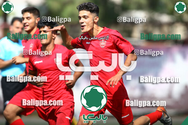 ۱ - ۰ پیام
