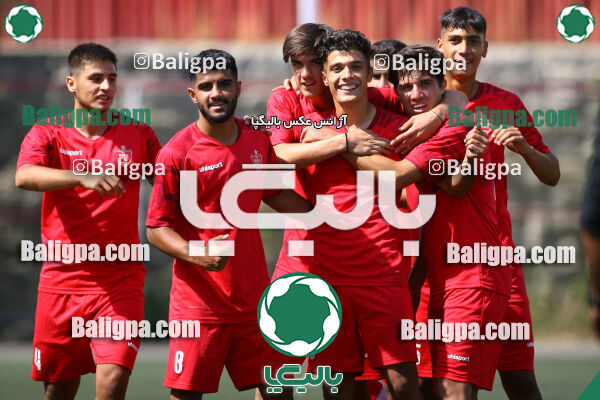 ۱ - ۰ پیام