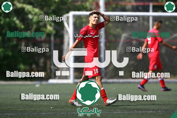 ۱ - ۰ پیام