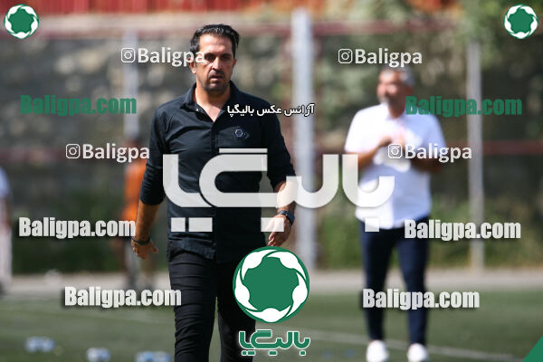 ۱ - ۰ پیام