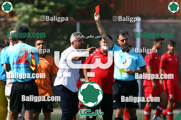 ۱ - ۰ پیام