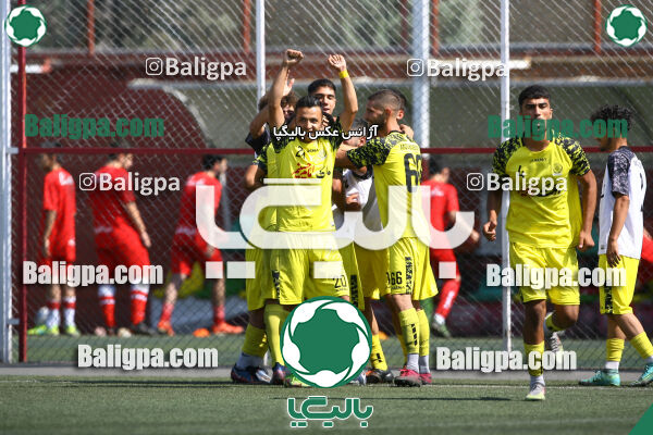 پرسپولیس 2–2 مقاومت
