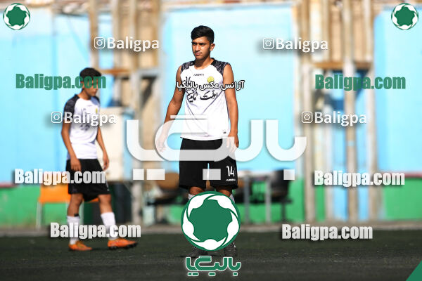 مقاومت 0–2 پرسپولیس
