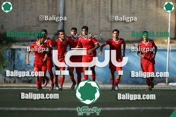 مقاومت 0–2 پرسپولیس