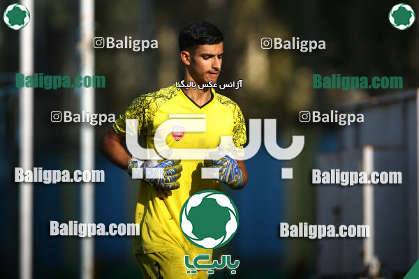 مقاومت 0–2 پرسپولیس