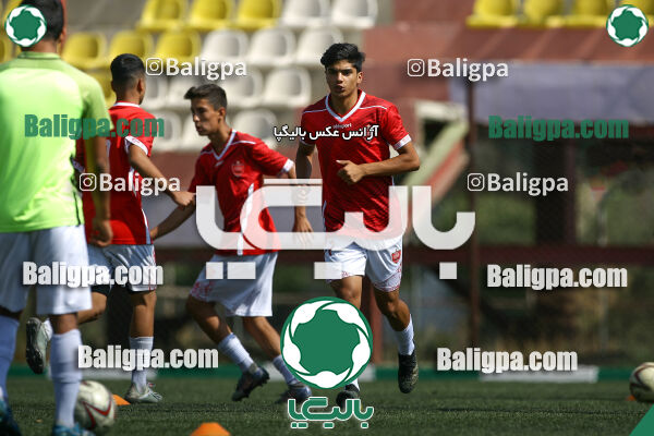 پیروزان تکین ایرانیان 0–2 پرسپولیس