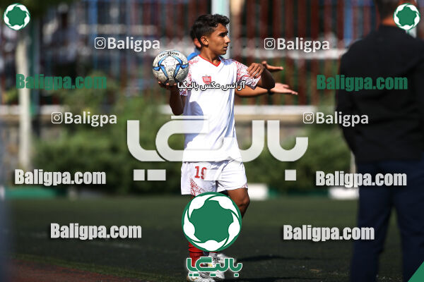 پیروزان تکین ایرانیان 0–2 پرسپولیس