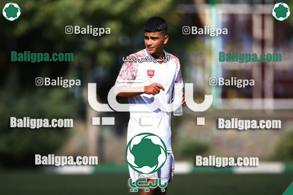 پیروزان تکین ایرانیان 0–2 پرسپولیس