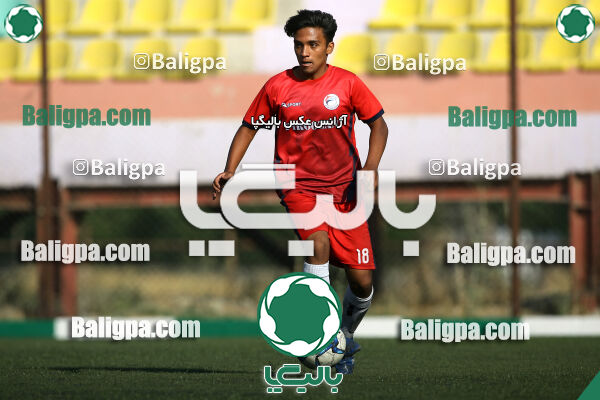پیروزان تکین ایرانیان 0–2 پرسپولیس