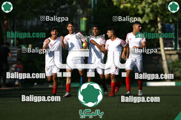 پیروزان تکین ایرانیان 0–2 پرسپولیس
