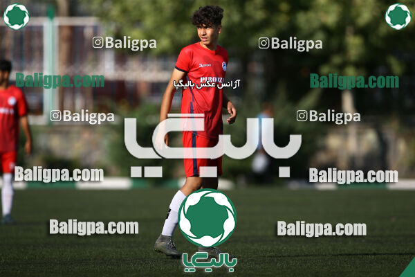 پیروزان تکین ایرانیان 0–2 پرسپولیس