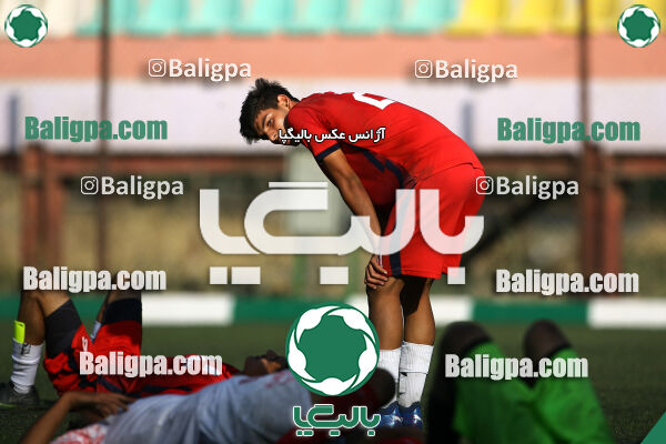 پیروزان تکین ایرانیان 0–2 پرسپولیس