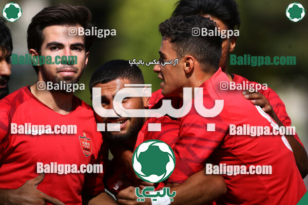 پرسپولیس 2–0 دنا صبا آیندگان