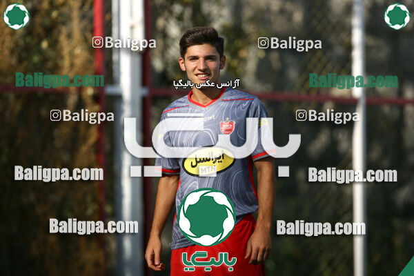 پرسپولیس 2–0 دنا صبا آیندگان