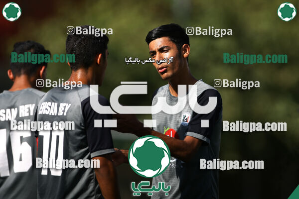 پرسپولیس 5–0 احسان ری