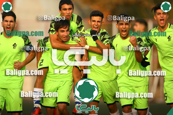پرسپولیس 2–5 پیکان