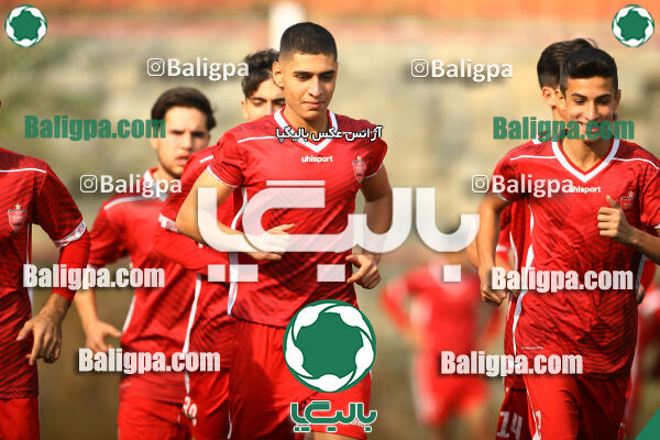 پرسپولیس 2–5 پیکان