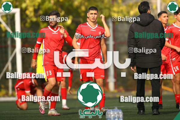 پرسپولیس 2–5 پیکان