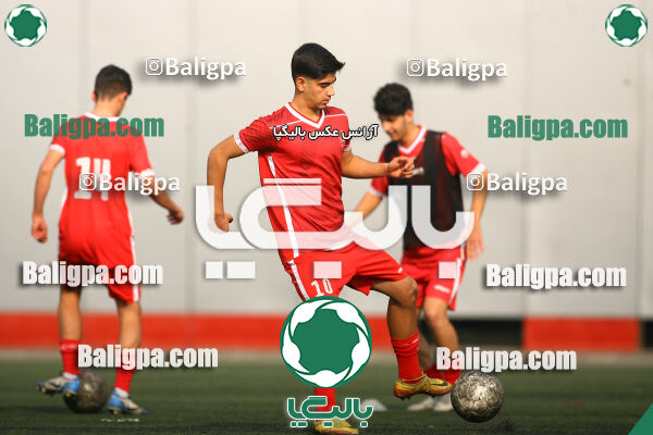 پرسپولیس 2–5 پیکان