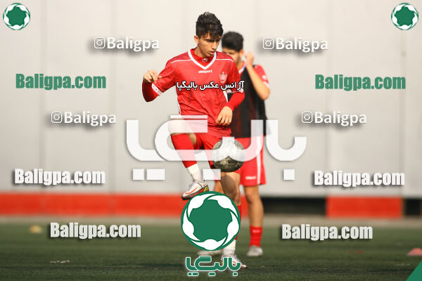 پرسپولیس 2–5 پیکان