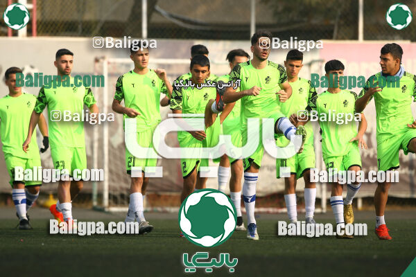 پرسپولیس 2–5 پیکان