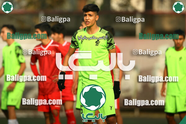 پرسپولیس 2–5 پیکان