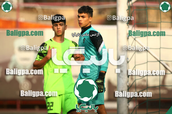 پرسپولیس 2–5 پیکان